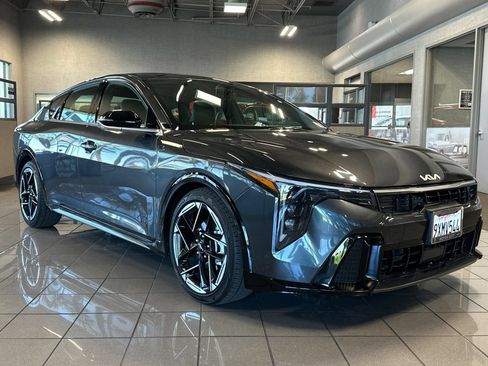 Used 2026 Kia K4 GT-Line w/ GT-Line Sunroof Package FWD image 2