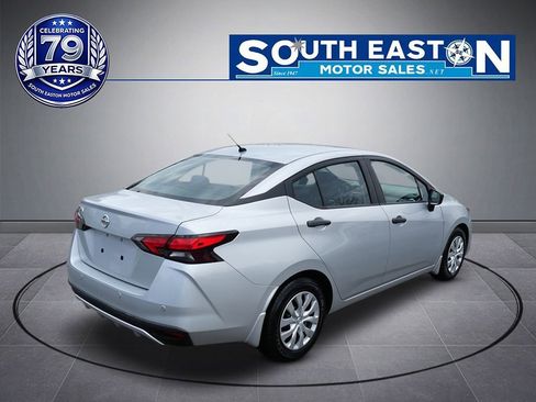 Used 2020 Nissan Versa S FWD image 6