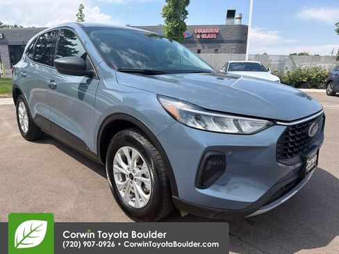 Used 2025 Ford Escape Active AWD/4WD image 1