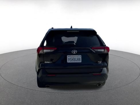Used 2025 Toyota RAV4 XLE image 12