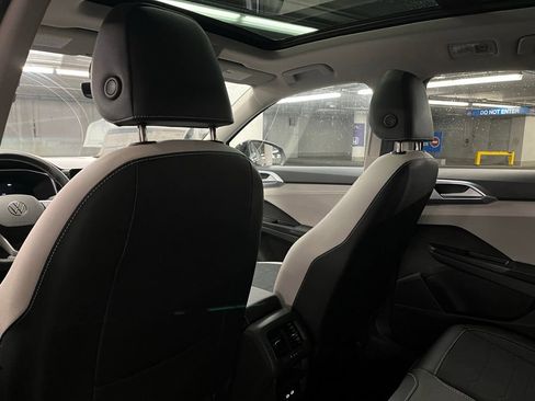New 2026 Volkswagen Taos SE AWD/4WD image 21