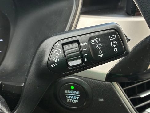 Used 2020 Ford Escape SE AWD/4WD image 34