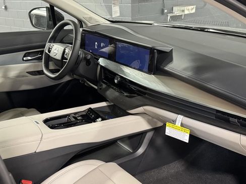 New 2026 Nissan Murano SL image 8