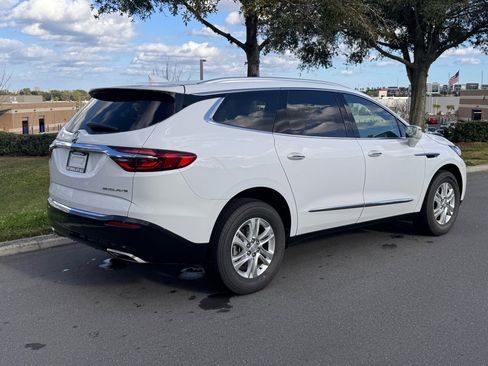 Used 2019 Buick Enclave Essence image 44