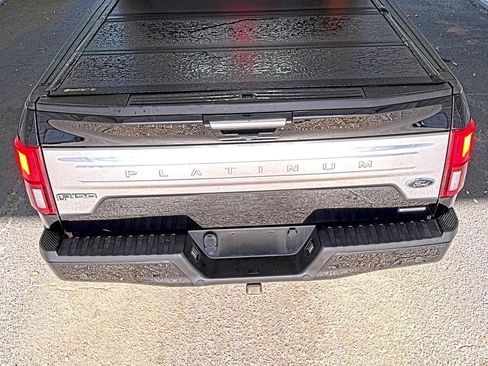 Used 2018 Ford F150 Platinum w/ Equipment Group 701A Luxury image 3