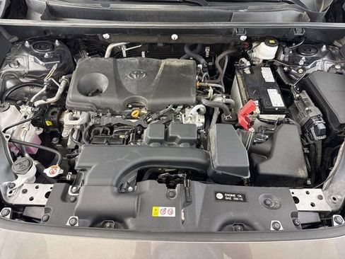 Used 2023 Toyota RAV4 XLE AWD/4WD image 19