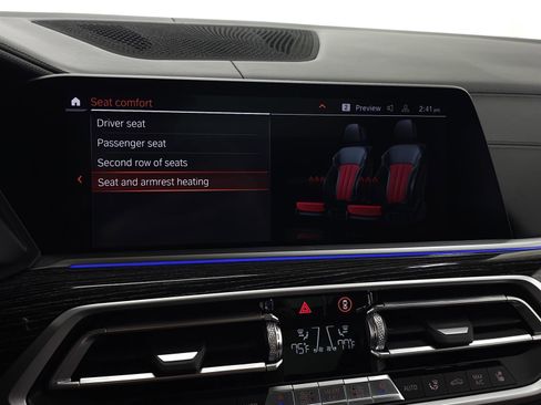 Used 2022 BMW X7 M50i image 31