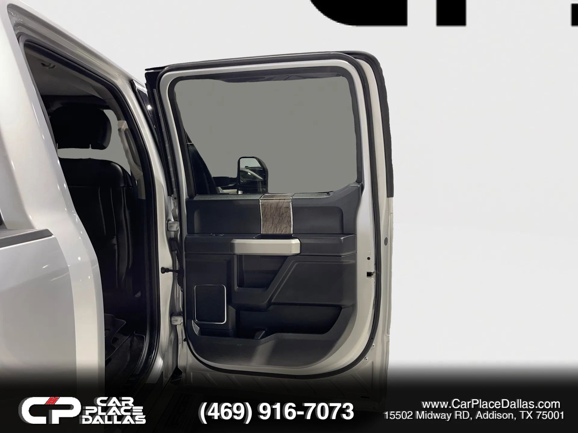 Used 2019 Ford F250 Lariat w/ Lariat Ultimate Package AWD/4WD image 26