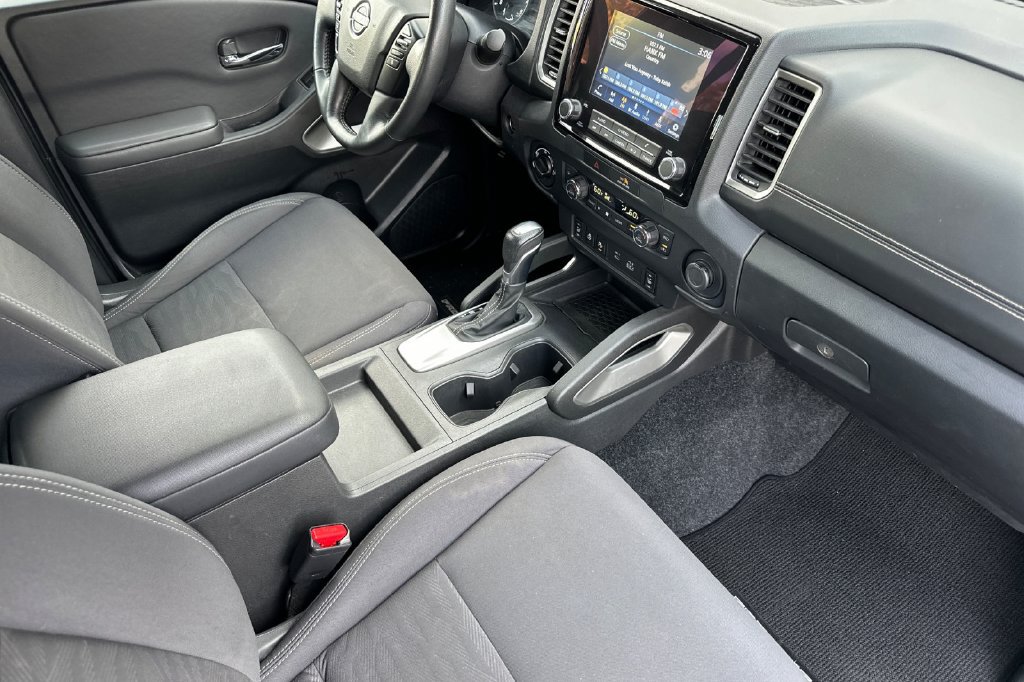 Used 2022 Nissan Frontier SV AWD/4WD image 20