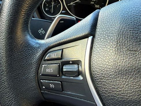 Used 2018 BMW 330e image 30