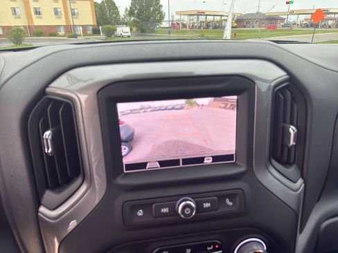 Used 2023 Chevrolet Silverado 1500 Custom AWD/4WD image 17