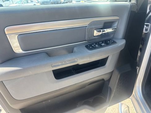 Used 2019 RAM 1500 Big Horn AWD/4WD image 16