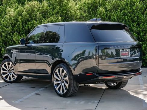 New 2026 Land Rover Range Rover SE AWD/4WD image 11