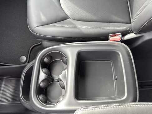 New 2026 Chrysler Pacifica Select w/ S Appearance Package image 24