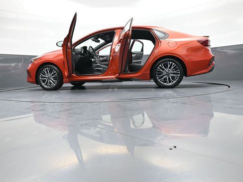 Certified 2023 Kia Forte GT-Line image 47