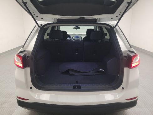 Used 2021 Chevrolet Equinox LS w/ LS Convenience Package AWD/4WD image 29