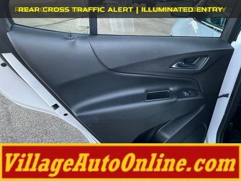 Used 2018 Chevrolet Equinox LT image 24