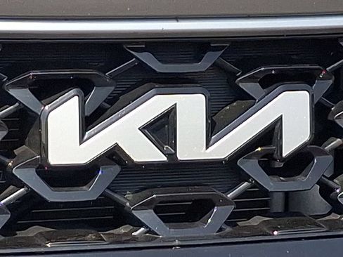 Certified 2023 Kia Sorento EX AWD/4WD image 28