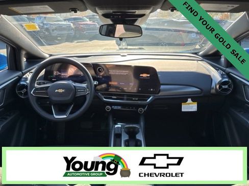 New 2026 Chevrolet Equinox EV LT image 12