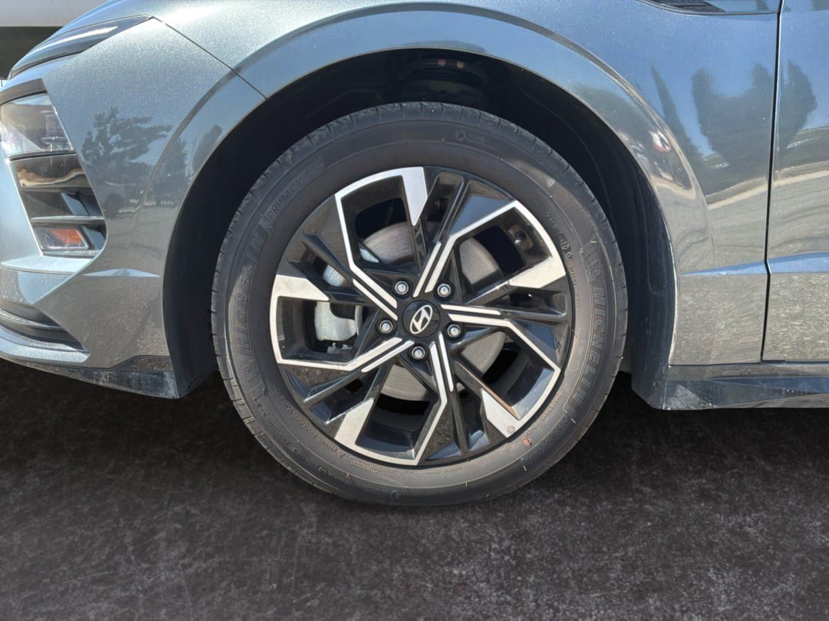 Used 2024 Hyundai Sonata SEL FWD image 9