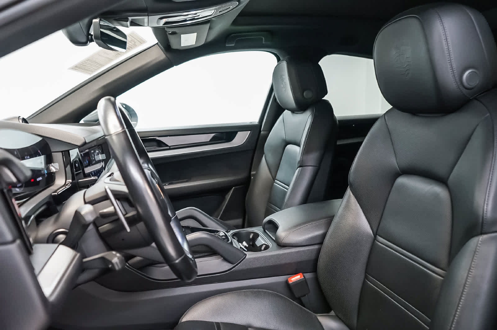 Certified 2024 Porsche Cayenne S AWD/4WD image 23