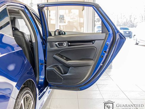 Used 2022 Honda Civic Touring image 38