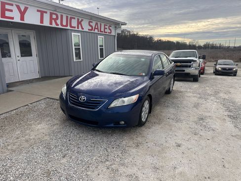 Used 2009 Toyota Camry XLE image 3