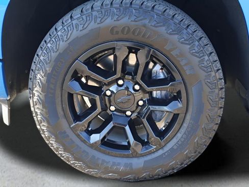 Used 2023 Chevrolet Silverado 1500 RST w/ Z71 Off-Road Package image 28