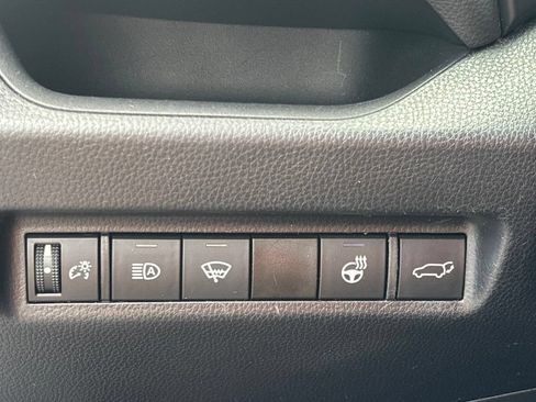 Used 2021 Toyota RAV4 XLE Premium AWD/4WD image 24
