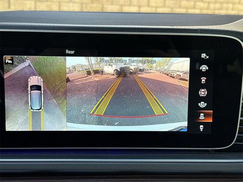 Used 2022 Mercedes-Benz GLE 450 4MATIC image 25