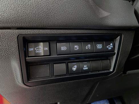 Used 2024 Toyota Tundra Limited image 10