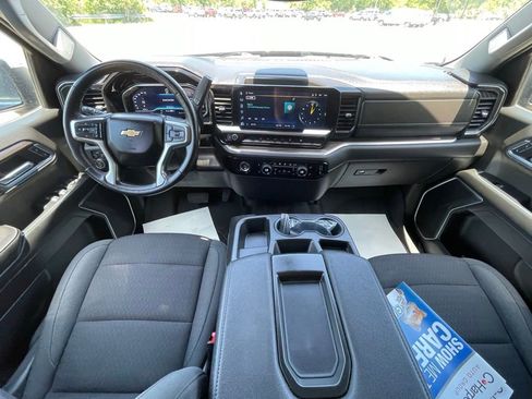 Used 2022 Chevrolet Silverado 1500 LT w/ Protection Package AWD/4WD image 25