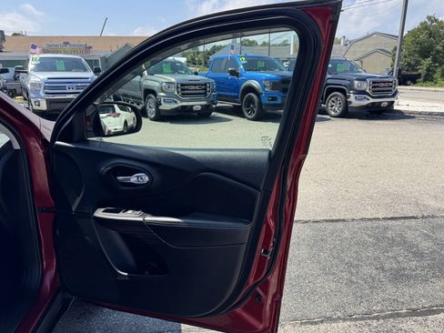 Used 2014 Jeep Cherokee Limited AWD/4WD image 40