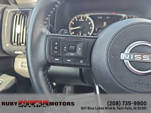 Used 2024 Nissan Pathfinder SV w/ Cargo Package image 16