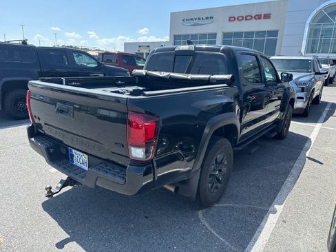 Used 2021 Toyota Tacoma SR5 w/ Trail Edition AWD/4WD image 3