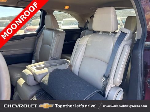 Used 2018 Honda Odyssey EX-L image 13
