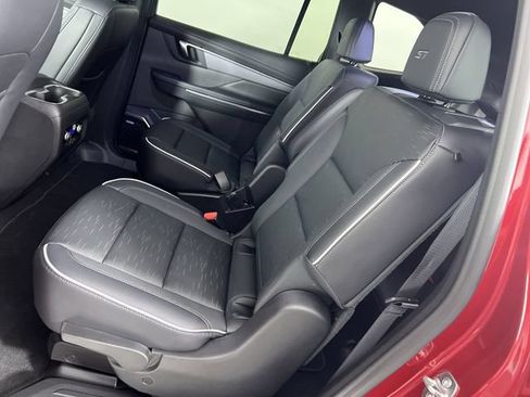 Used 2026 Buick Enclave Sport Touring FWD image 25