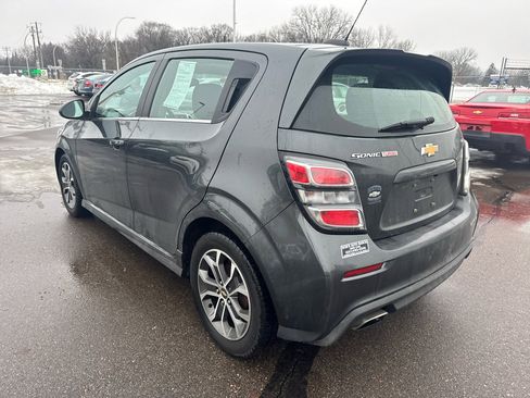 Used 2017 Chevrolet Sonic LT w/ Convenience Package image 7