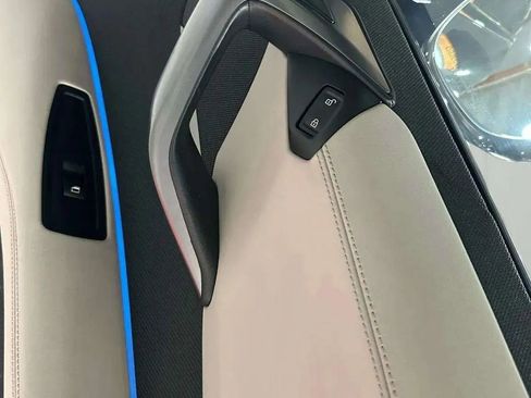 Used 2016 BMW i8 image 35