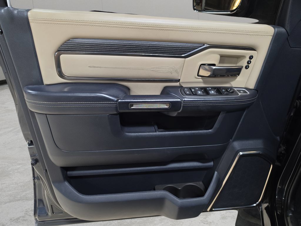 Used 2020 RAM 2500 Limited AWD/4WD image 15