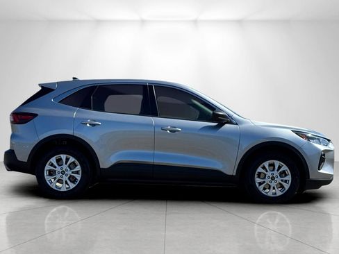 Used 2024 Ford Escape Active FWD image 2