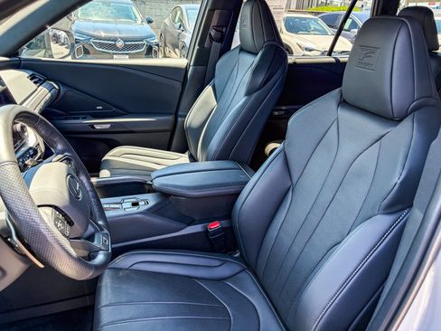 Used 2025 Lexus TX 500h AWD w/ Technology Package image 16