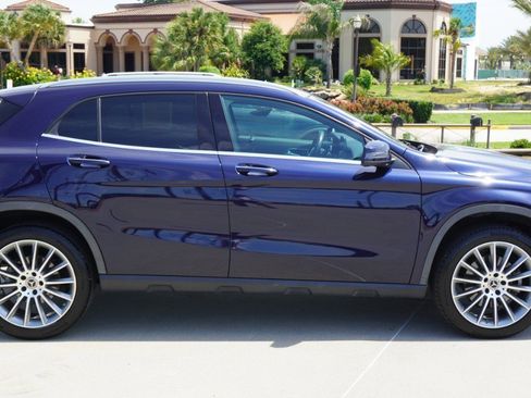 Used 2018 Mercedes-Benz GLA 250 4MATIC image 4