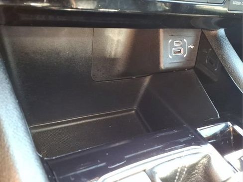 Used 2023 Jeep Compass Limited w/ Sun and Sound Group AWD/4WD image 22