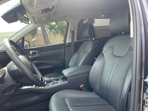 Used 2025 Kia Sorento S w/ Panoramic Sunroof Package image 13