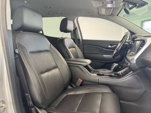 Used 2019 GMC Acadia SLT image 27