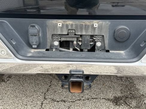 Used 2019 Chevrolet Silverado 1500 LTZ w/ LTZ Plus Package AWD/4WD image 13