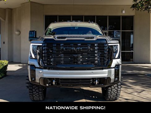 Used 2026 GMC Sierra 3500 Denali Ultimate image 4