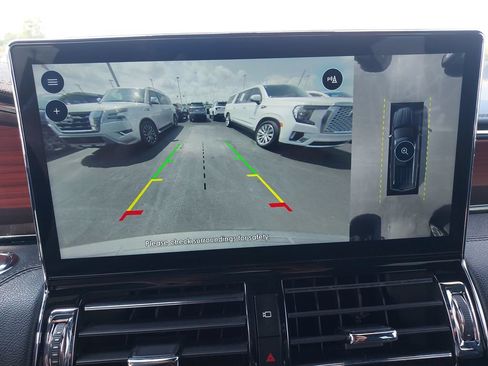 Used 2024 Lincoln Navigator Reserve AWD/4WD image 24