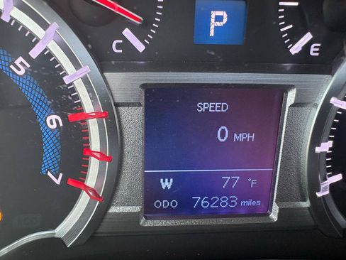 Used 2018 Toyota 4Runner Limited AWD/4WD image 44